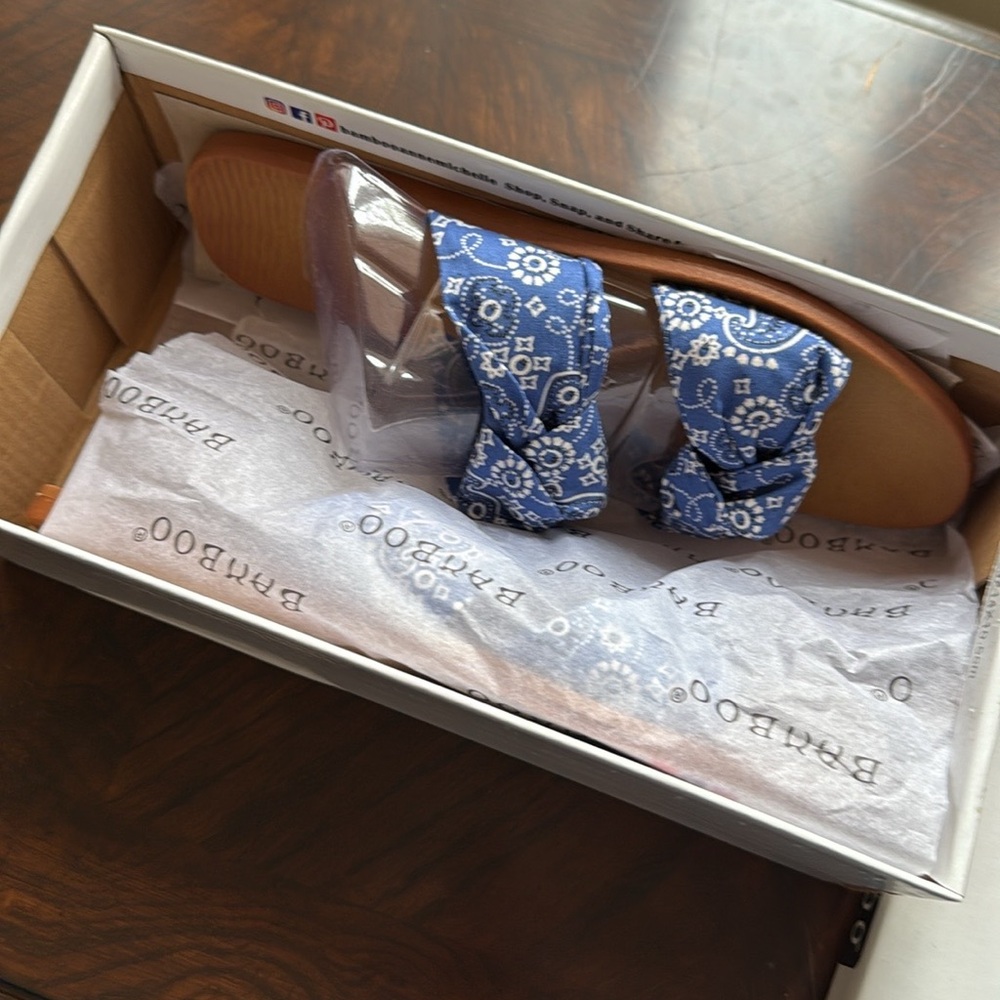 ❤️Blue Patterned Women's Sandals ❤️ - Picture 4 of 6
